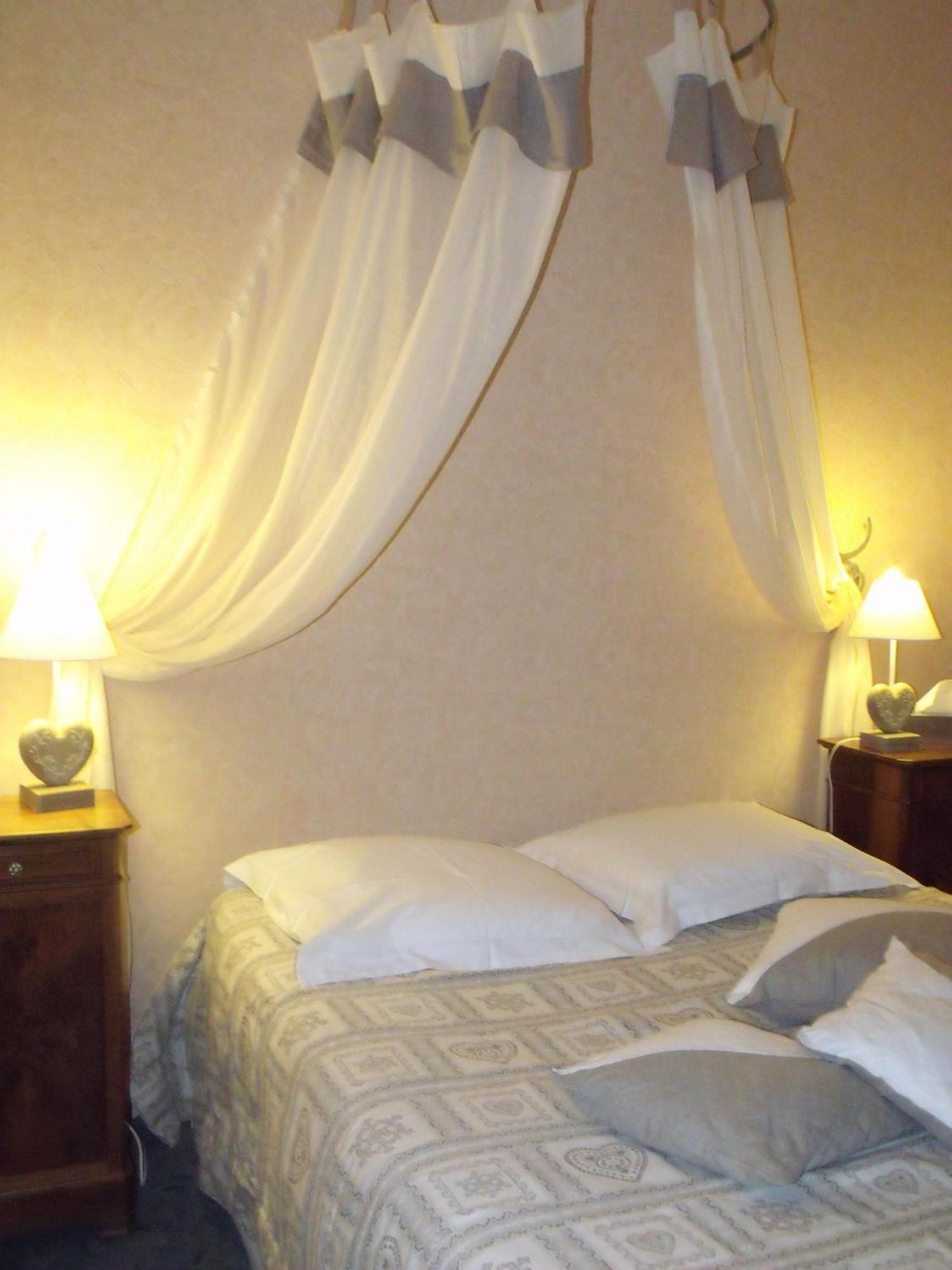 Relais Saint Louis, Logis Belleme Exterior foto